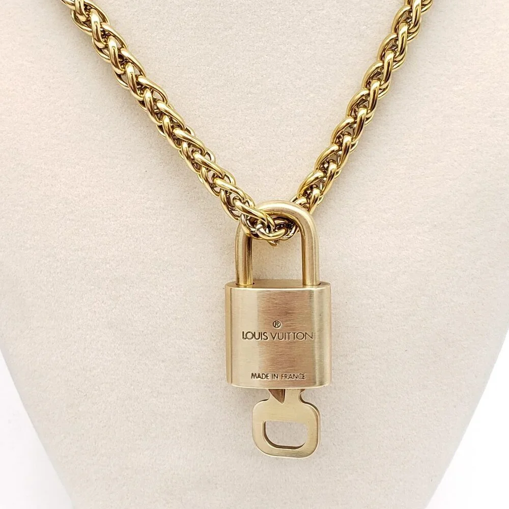 Authentic Louis Vuitton Gold Padlock w/ Unbranded Fashion Stainless Steel Chain - Picture 3 of 7